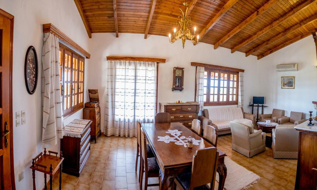Villa Artjeta Кастросикия Экстерьер фото